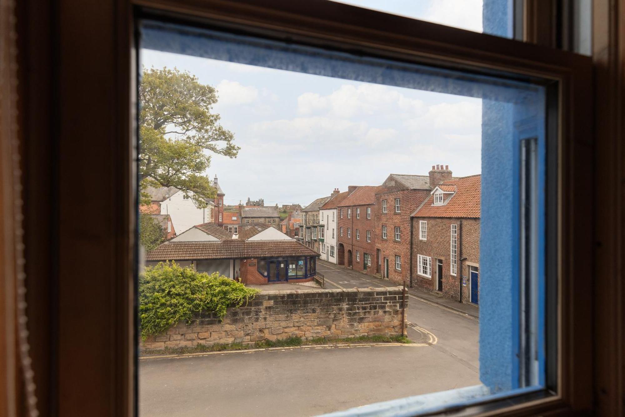 Discovery House Whitby Dış mekan fotoğraf