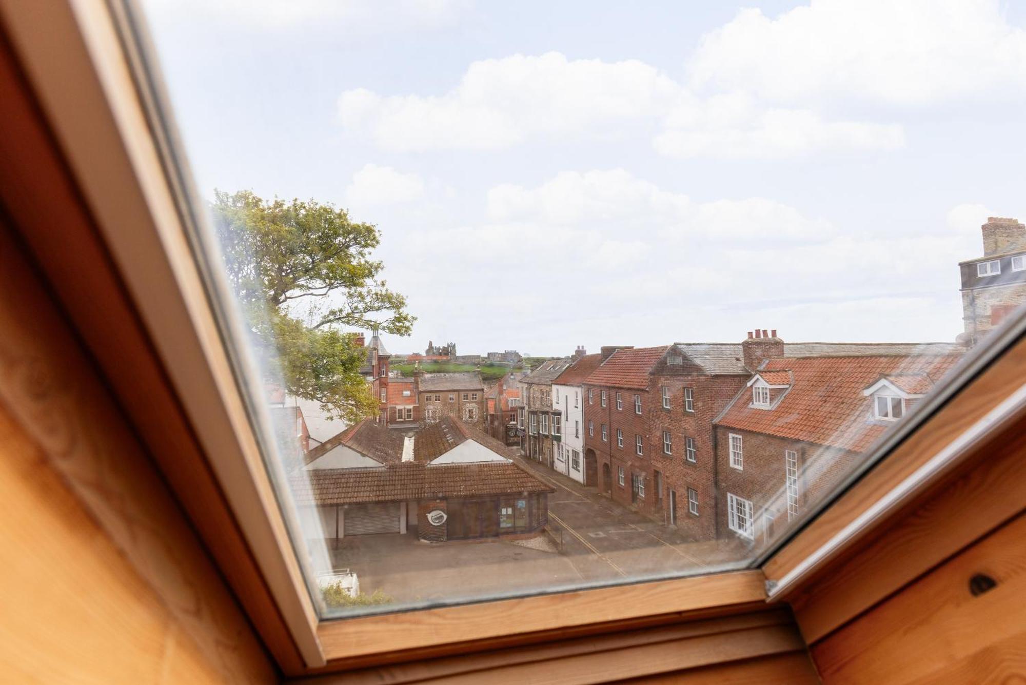 Discovery House Whitby Dış mekan fotoğraf